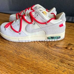 Nike Dunk Low Off-White Lot 33
